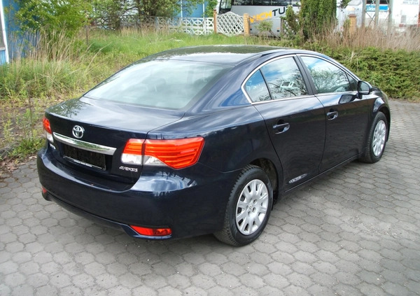 Toyota Avensis cena 31990 przebieg: 192000, rok produkcji 2011 z Gliwice małe 191